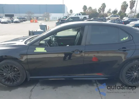 2021 Toyota Camry Se Nightshade Edition z USA, uszkodzony, nr VIN 4T1G11AK0MU461209